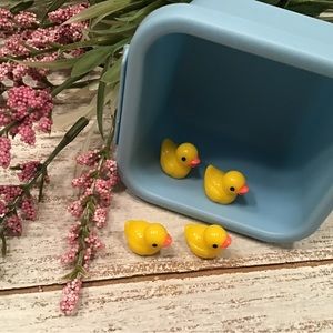 Yellow Ducks